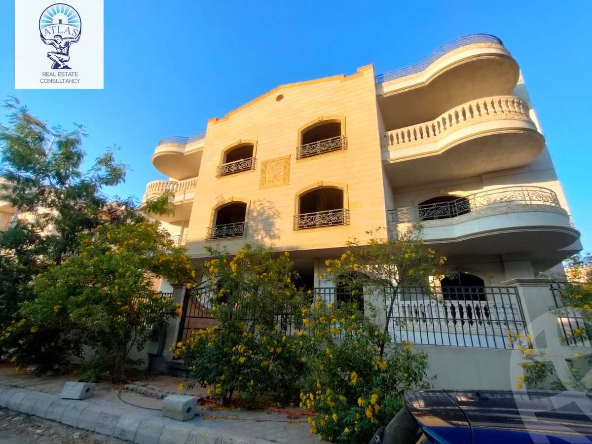 https://aqarmap.com.eg/en/listing/4372215-for-sale-cairo-new-cairo-first-settlement-neighbourhood-10-el-shaheed-abdul-fattah-ahmed-st