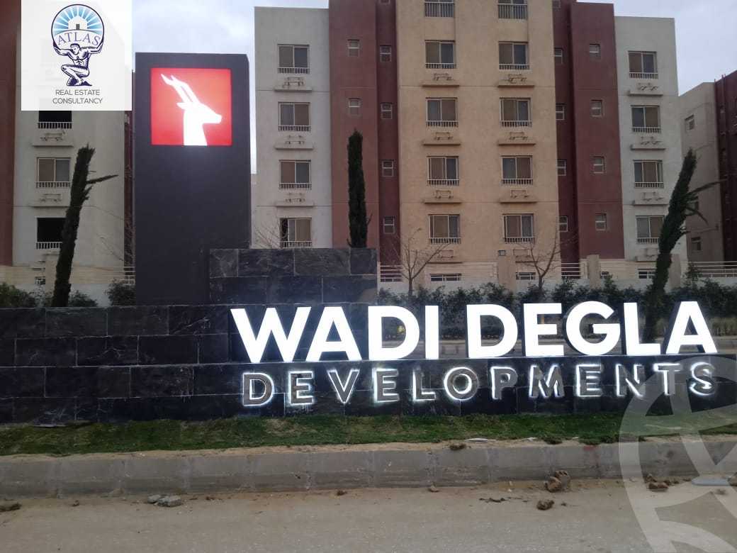 https://aqarmap.com.eg/ar/listing/4645172-for-sale-cairo-new-cairo-compounds-brwmynd-ryzydns-wdy-djl-llttwyr