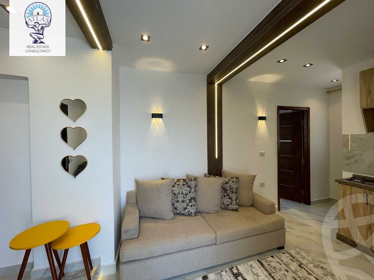 https://aqarmap.com.eg/en/listing/4681067-for-rent-cairo-new-cairo-compounds-stwn-ryzydns-by-ar-y-llttwyr