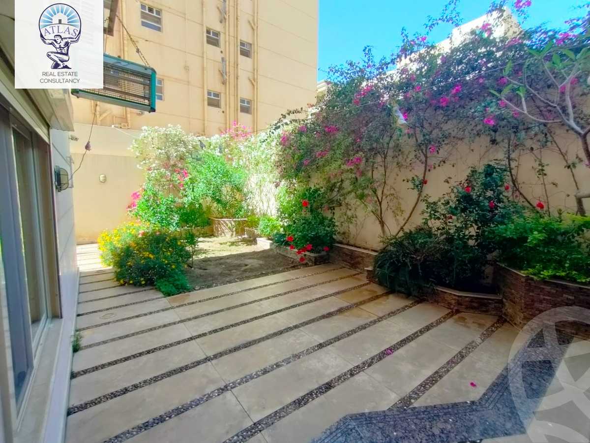 https://aqarmap.com.eg/ar/listing/5879862-for-sale-cairo-new-cairo-gharb-arabila-doctor-hani-maher-st