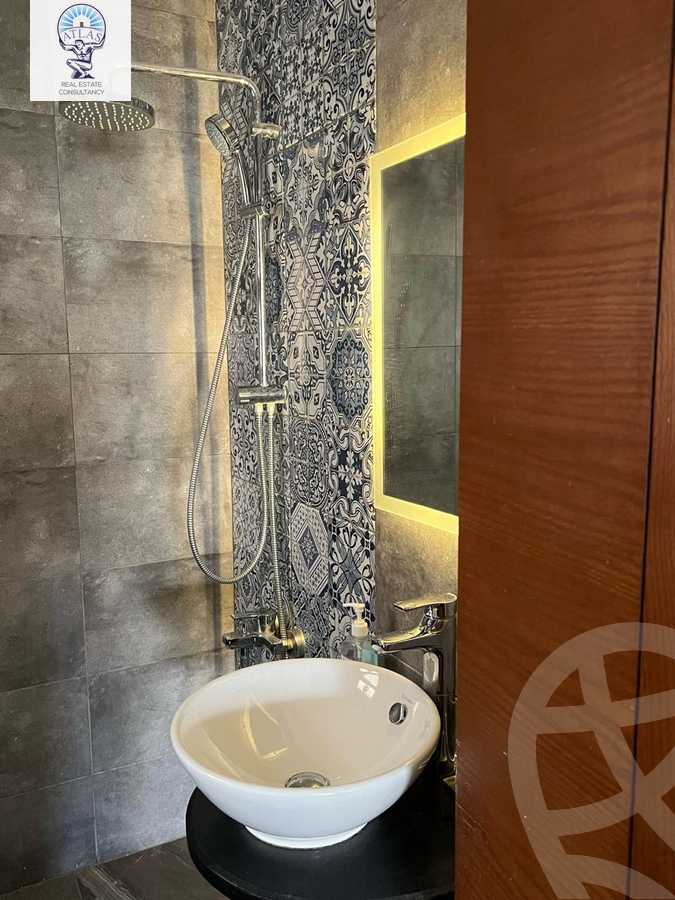 https://aqarmap.com.eg/en/listing/5886438-for-sale-cairo-new-cairo-compounds-zizinia-city