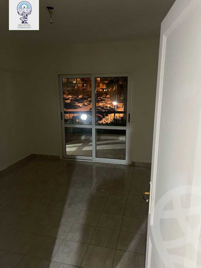 https://aqarmap.com.eg/en/listing/5900108-for-rent-cairo-new-cairo-lrhb-city-phase-2