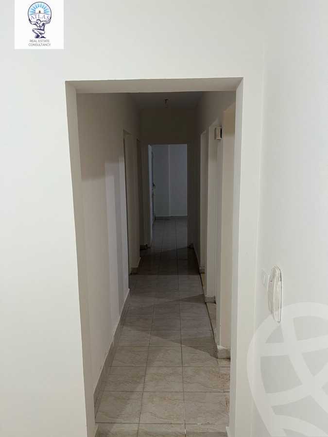 https://aqarmap.com.eg/en/listing/5900108-for-rent-cairo-new-cairo-lrhb-city-phase-2