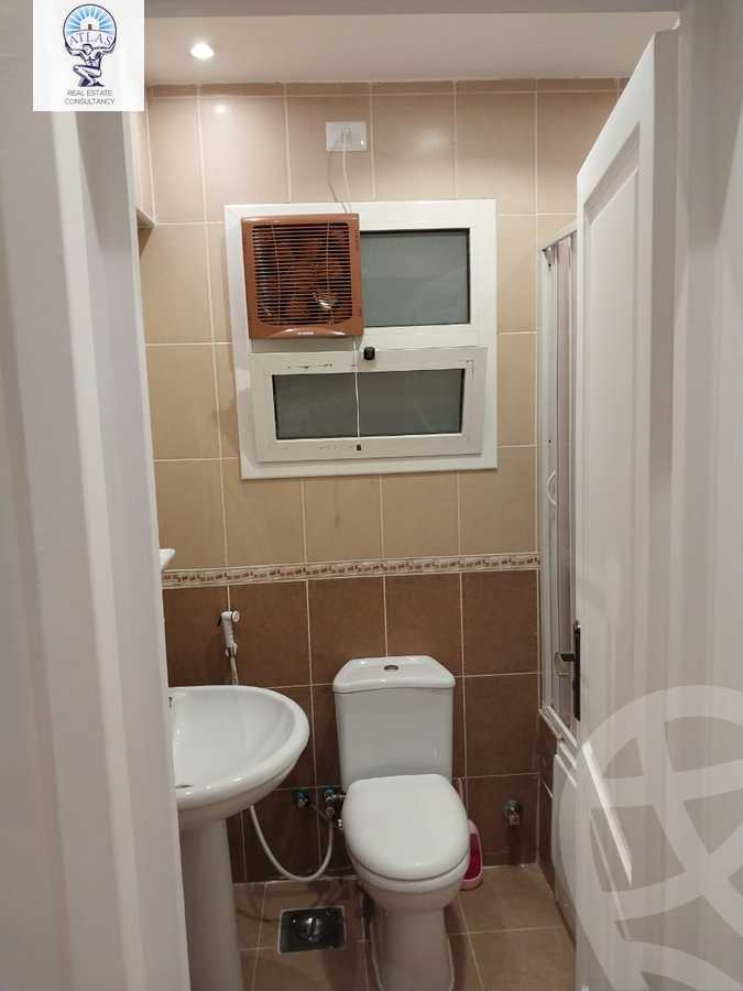https://aqarmap.com.eg/en/listing/5900585-for-rent-cairo-new-cairo-lrhb-city-phase-1-ahmed-rami-st