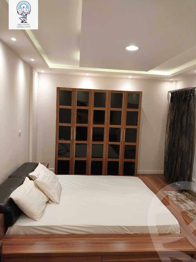 https://aqarmap.com.eg/en/listing/5900585-for-rent-cairo-new-cairo-lrhb-city-phase-1-ahmed-rami-st