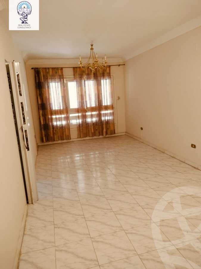 https://aqarmap.com.eg/ar/listing/5906825-for-rent-cairo-new-cairo-el-ahyaa-fifth-neighborhood-street-31
