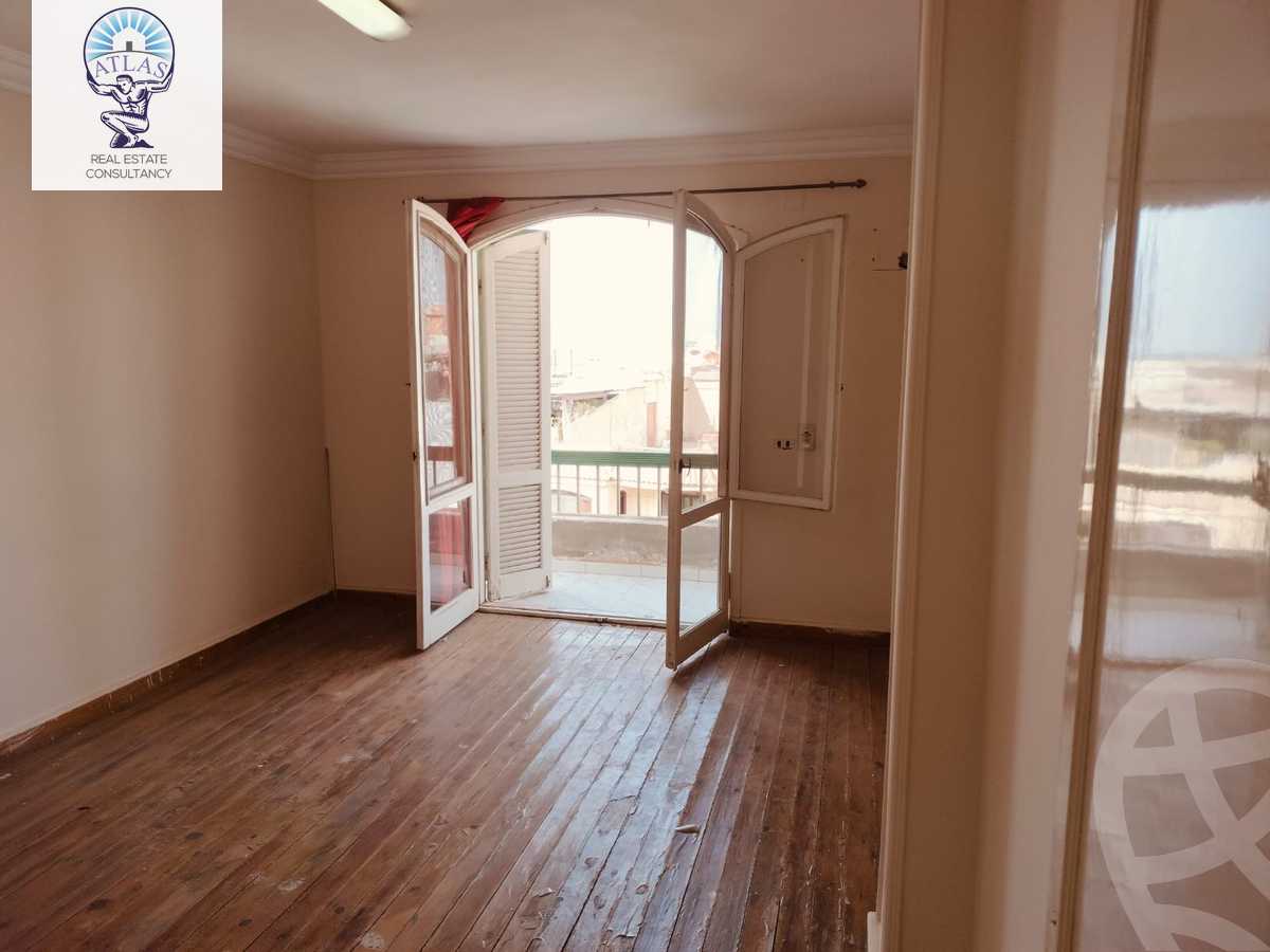 https://aqarmap.com.eg/ar/listing/5906825-for-rent-cairo-new-cairo-el-ahyaa-fifth-neighborhood-street-31