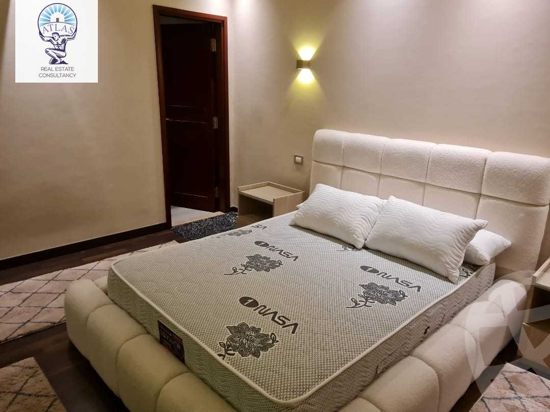https://aqarmap.com.eg/ar/listing/5917947-for-rent-cairo-new-cairo-compounds-hyde-park-centre-ville-hyde-park