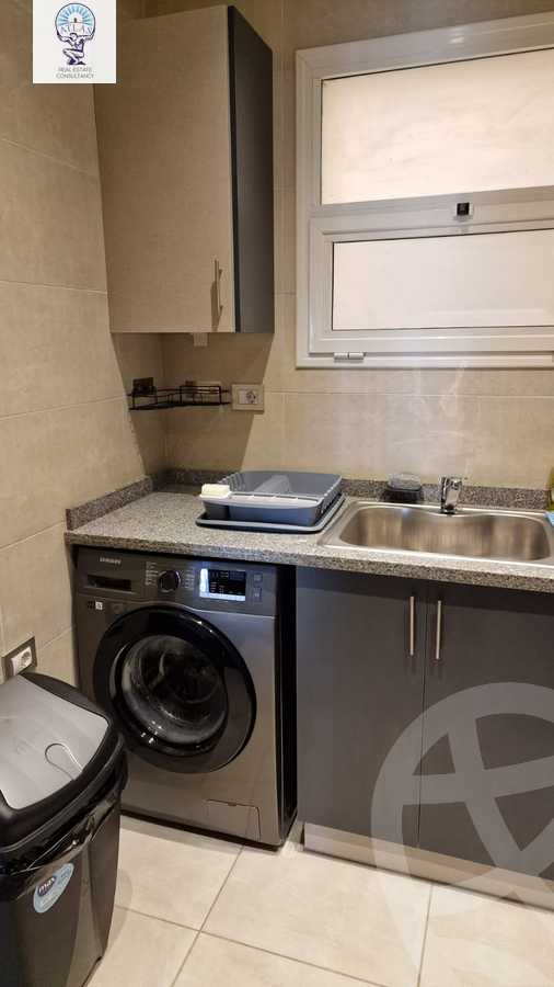 https://aqarmap.com.eg/ar/listing/5917947-for-rent-cairo-new-cairo-compounds-hyde-park-centre-ville-hyde-park