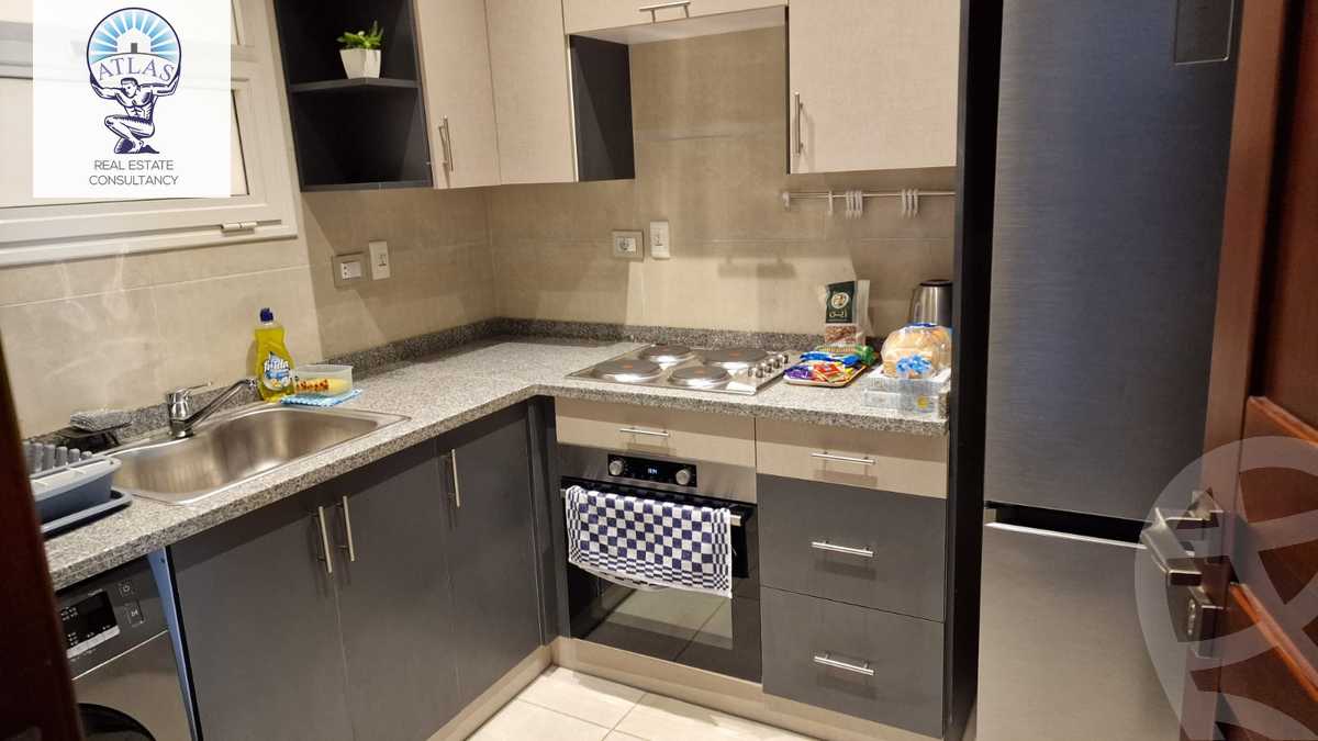 https://aqarmap.com.eg/ar/listing/5917947-for-rent-cairo-new-cairo-compounds-hyde-park-centre-ville-hyde-park