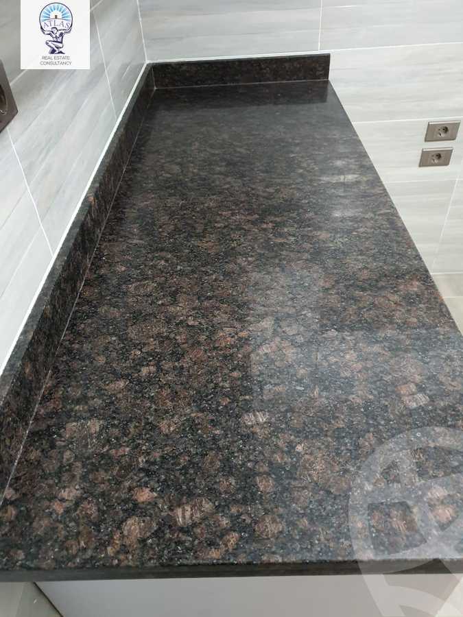 https://aqarmap.com.eg/en/listing/5918113-for-rent-cairo-new-cairo-compounds-mountain-view-hyde-park