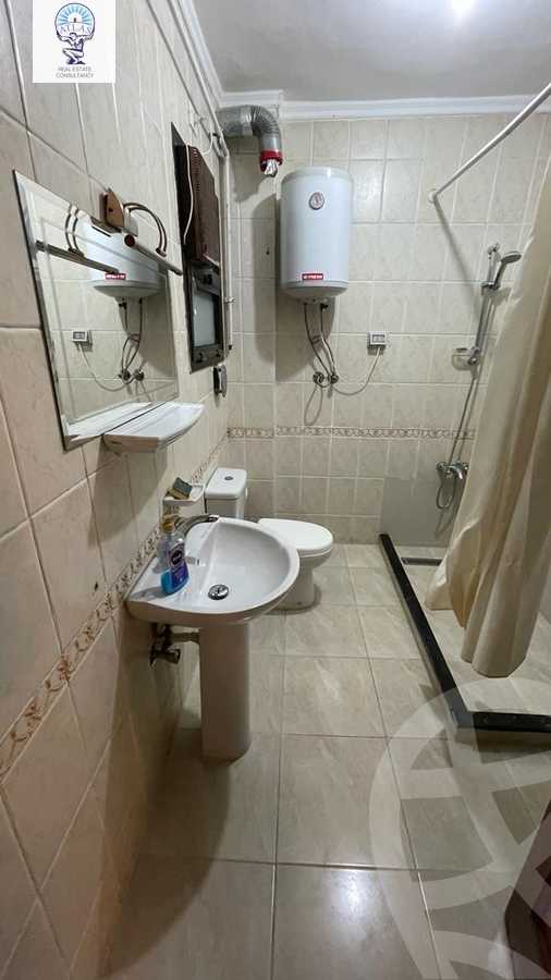 https://aqarmap.com.eg/en/listing/5918281-for-rent-cairo-new-cairo-lrhb-city-phase-1-ahmed-rami-st