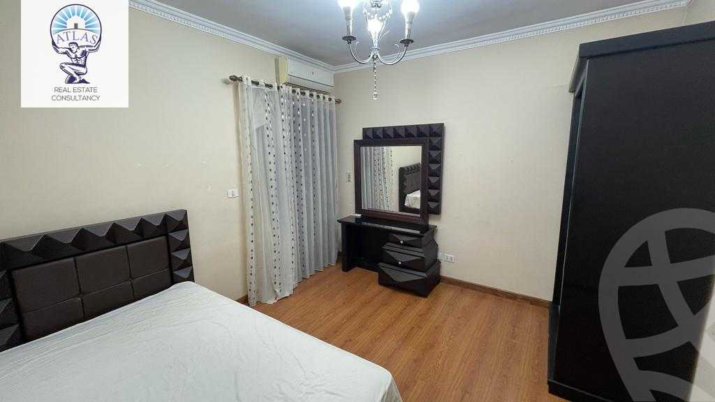 https://aqarmap.com.eg/en/listing/5918281-for-rent-cairo-new-cairo-lrhb-city-phase-1-ahmed-rami-st