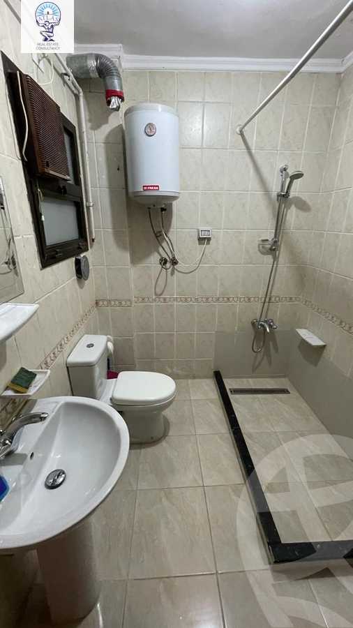 https://aqarmap.com.eg/en/listing/5918281-for-rent-cairo-new-cairo-lrhb-city-phase-1-ahmed-rami-st