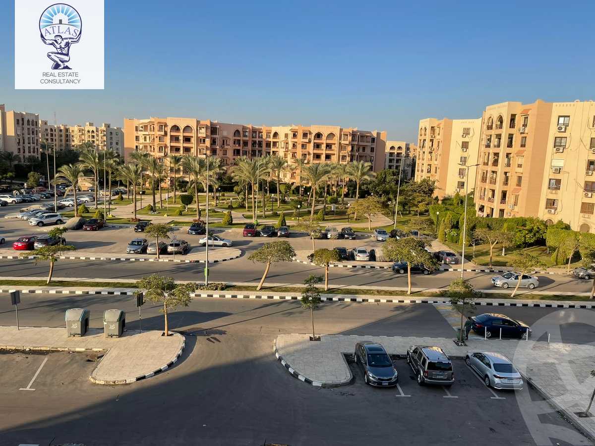 https://aqarmap.com.eg/en/listing/5918281-for-rent-cairo-new-cairo-lrhb-city-phase-1-ahmed-rami-st