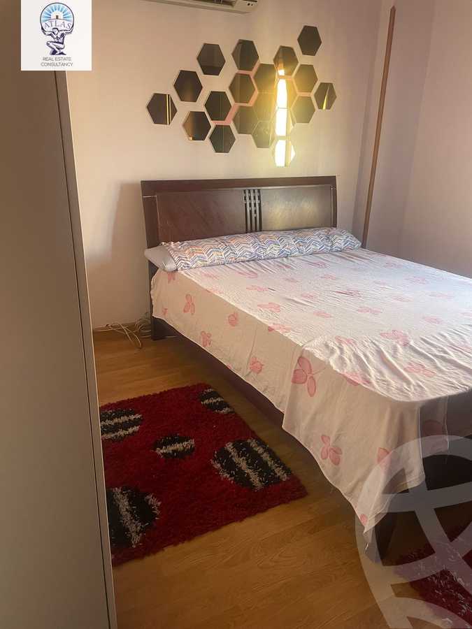 https://aqarmap.com.eg/en/listing/5918394-for-rent-cairo-new-cairo-lrhb-city-phase-1-ahmed-rami-st