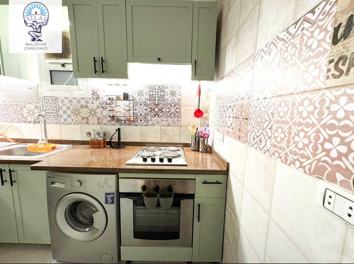 https://aqarmap.com.eg/en/listing/5918544-for-rent-cairo-new-cairo-compounds-hyde-park-centre-ville-hyde-park