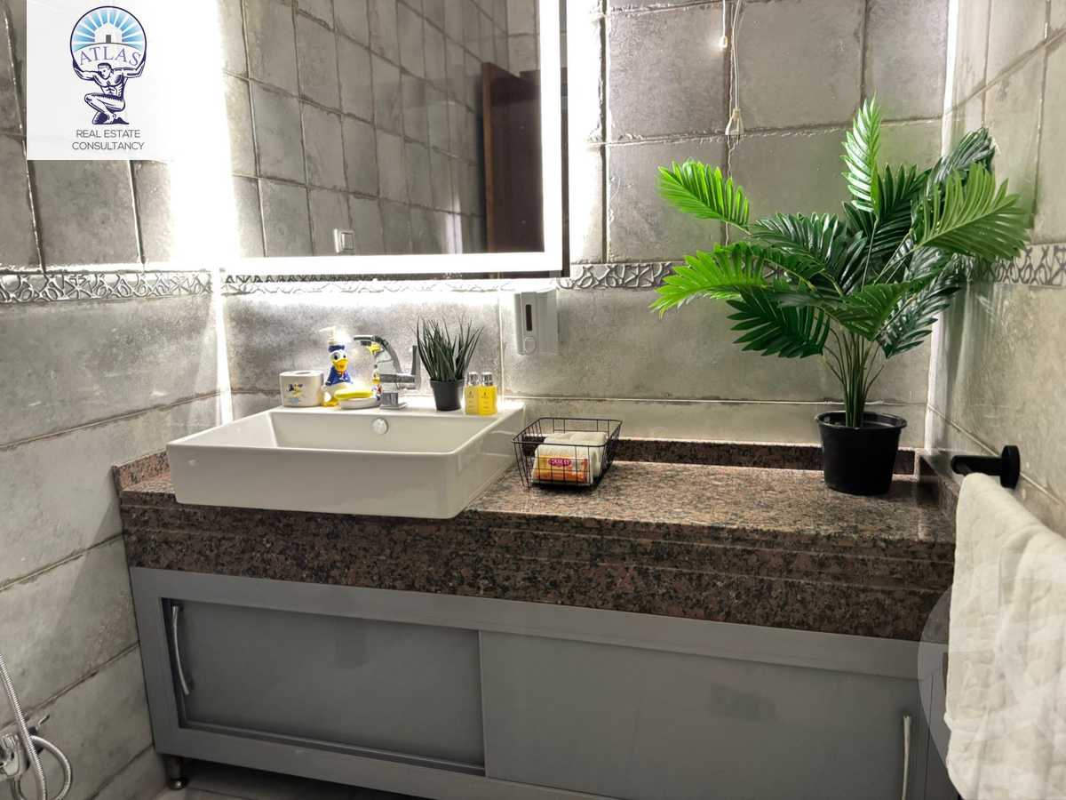 https://aqarmap.com.eg/en/listing/5918544-for-rent-cairo-new-cairo-compounds-hyde-park-centre-ville-hyde-park