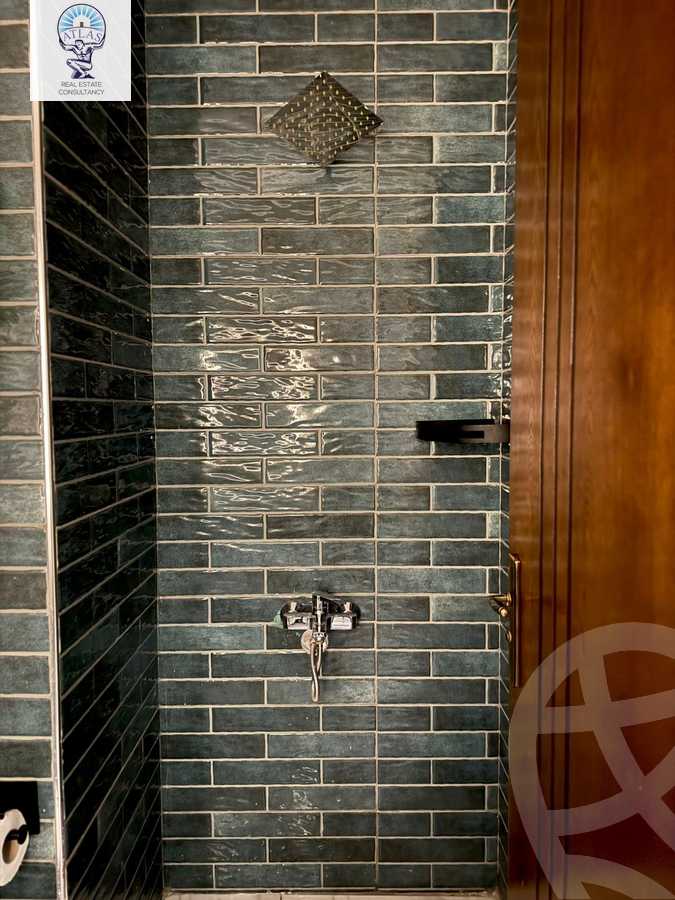 https://aqarmap.com.eg/en/listing/5918544-for-rent-cairo-new-cairo-compounds-hyde-park-centre-ville-hyde-park
