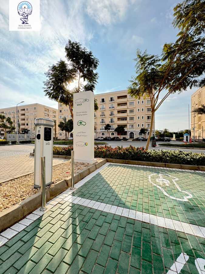 https://aqarmap.com.eg/en/listing/5918544-for-rent-cairo-new-cairo-compounds-hyde-park-centre-ville-hyde-park