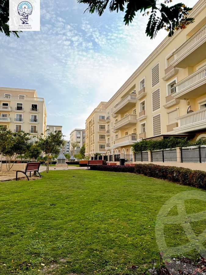 https://aqarmap.com.eg/en/listing/5918544-for-rent-cairo-new-cairo-compounds-hyde-park-centre-ville-hyde-park