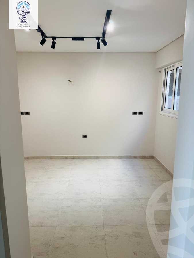 https://aqarmap.com.eg/ar/listing/5936218-for-rent-cairo-new-cairo-compounds-the-square