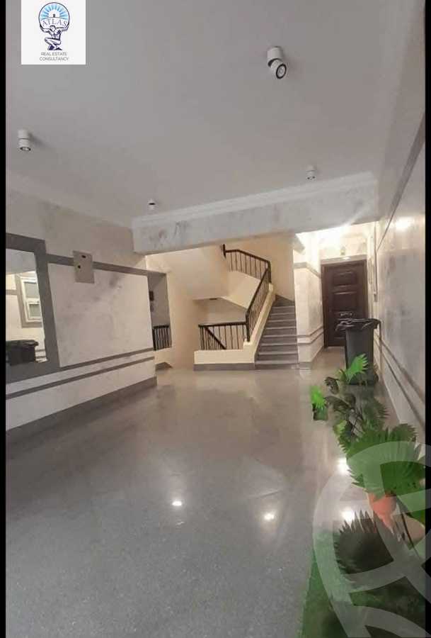 https://aqarmap.com.eg/ar/listing/5941292-for-rent-cairo-new-cairo-compounds-jyd