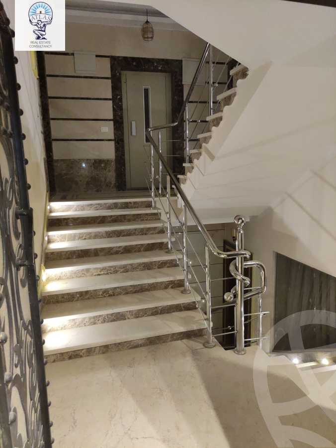 https://aqarmap.com.eg/en/listing/5941336-for-rent-cairo-new-cairo-compounds-hayati-residence