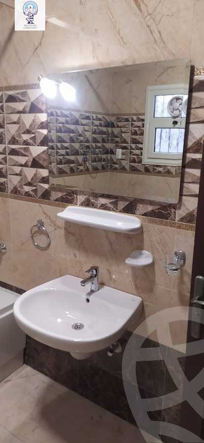 https://aqarmap.com.eg/ar/listing/5941634-for-rent-cairo-new-cairo-el-ahyaa-fifth-neighborhood-akhnaton-st