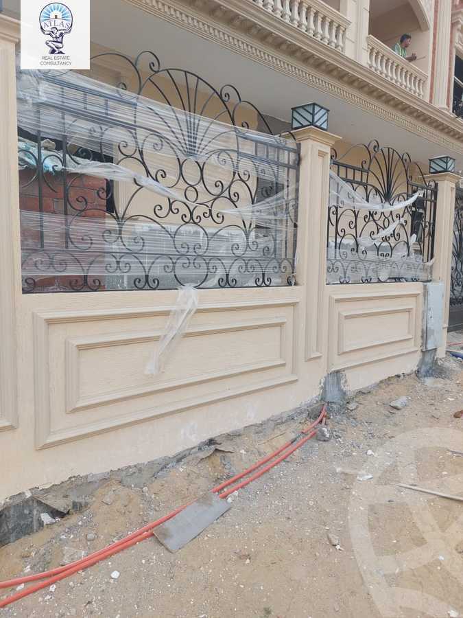 https://aqarmap.com.eg/ar/listing/5943309-for-sale-cairo-new-cairo-gharb-arabila-doctor-hani-maher-st