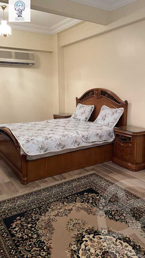 https://aqarmap.com.eg/ar/listing/5945332-for-rent-cairo-new-cairo-first-settlement-neighbourhood-7-el-shaheed-abdul-aziz-atef-st