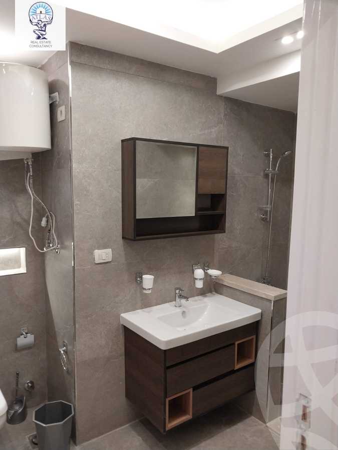https://aqarmap.com.eg/en/listing/5954744-for-rent-cairo-new-cairo-lrhb-city-phase-1-ahmed-rami-st