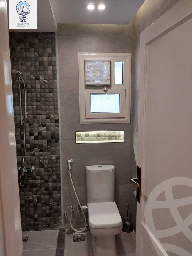 https://aqarmap.com.eg/en/listing/5954744-for-rent-cairo-new-cairo-lrhb-city-phase-1-ahmed-rami-st