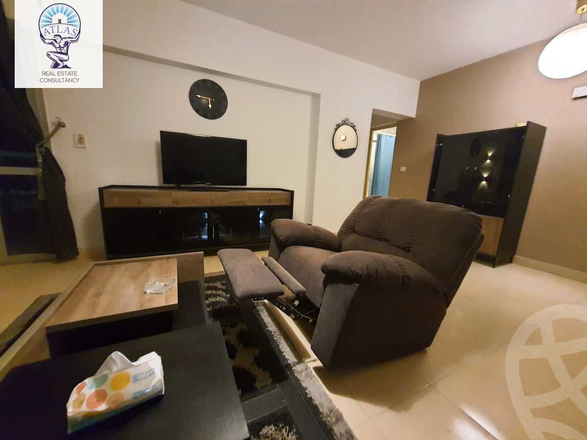 https://aqarmap.com.eg/ar/listing/5959273-for-rent-cairo-new-cairo-lrhb-city-phase-8