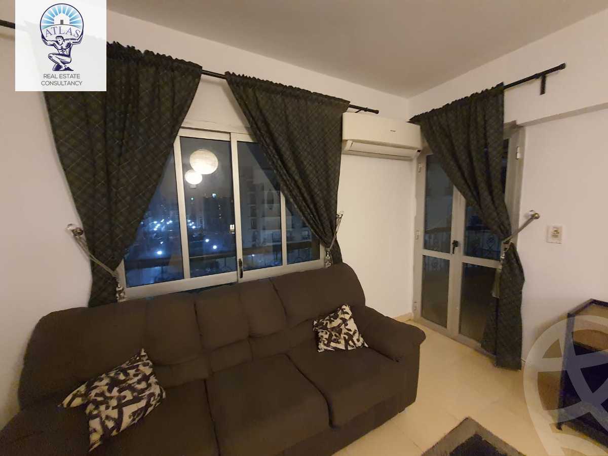 https://aqarmap.com.eg/ar/listing/5959273-for-rent-cairo-new-cairo-lrhb-city-phase-8