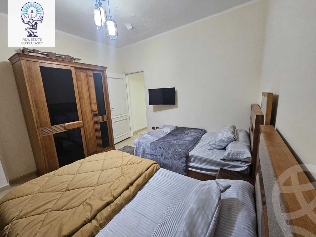 https://aqarmap.com.eg/en/listing/5959370-for-rent-cairo-new-cairo-compounds-el-mostashareen-compound
