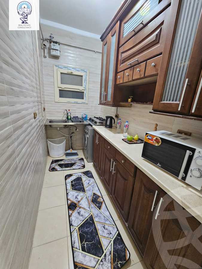 https://aqarmap.com.eg/en/listing/5959370-for-rent-cairo-new-cairo-compounds-el-mostashareen-compound