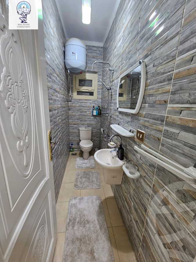 https://aqarmap.com.eg/en/listing/5959370-for-rent-cairo-new-cairo-compounds-el-mostashareen-compound