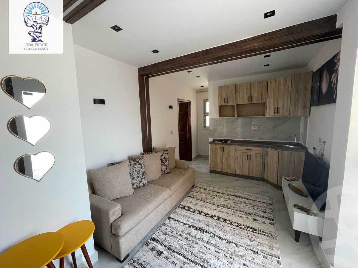https://aqarmap.com.eg/ar/listing/5981003-for-rent-cairo-new-cairo-compounds-stwn-ryzydns-by-ar-y-llttwyr