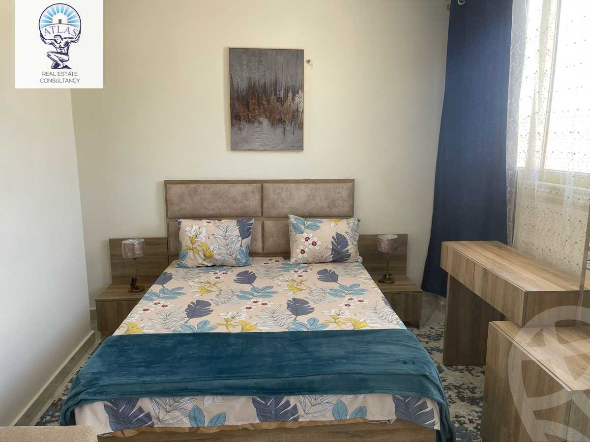 https://aqarmap.com.eg/ar/listing/5981003-for-rent-cairo-new-cairo-compounds-stwn-ryzydns-by-ar-y-llttwyr
