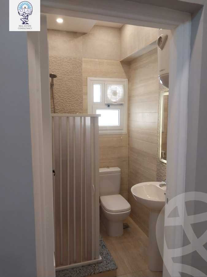 https://aqarmap.com.eg/en/listing/5981351-for-rent-cairo-new-cairo-lrhb-city-phase-1-ahmed-rami-st