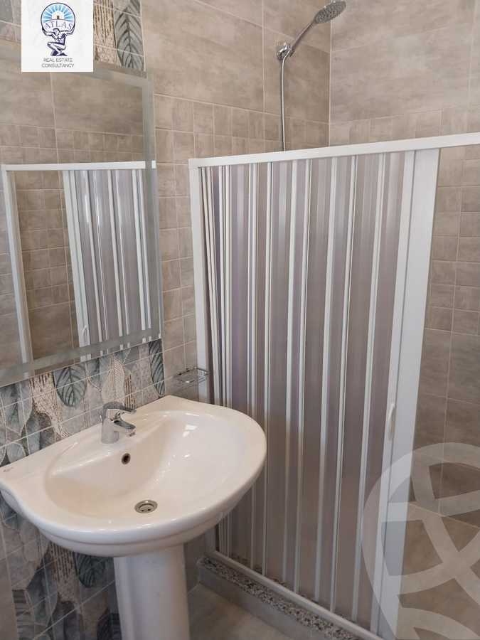 https://aqarmap.com.eg/en/listing/5981351-for-rent-cairo-new-cairo-lrhb-city-phase-1-ahmed-rami-st