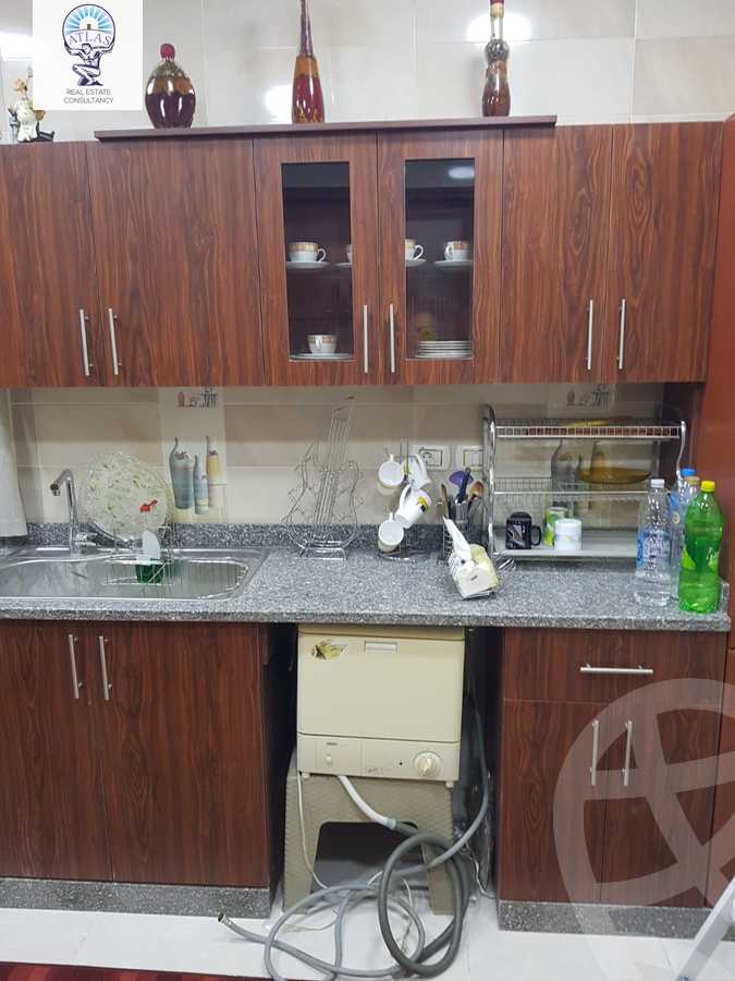 https://aqarmap.com.eg/en/listing/6042082-for-rent-cairo-new-cairo-compounds-hayati-residence
