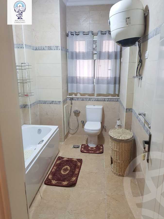 https://aqarmap.com.eg/en/listing/6042082-for-rent-cairo-new-cairo-compounds-hayati-residence