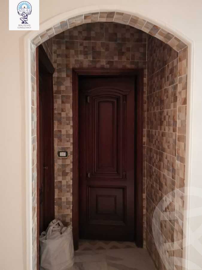 https://aqarmap.com.eg/ar/listing/6042431-for-rent-cairo-new-cairo-first-settlement-neighbourhood-5-el-shaheed-islam-raafat-st