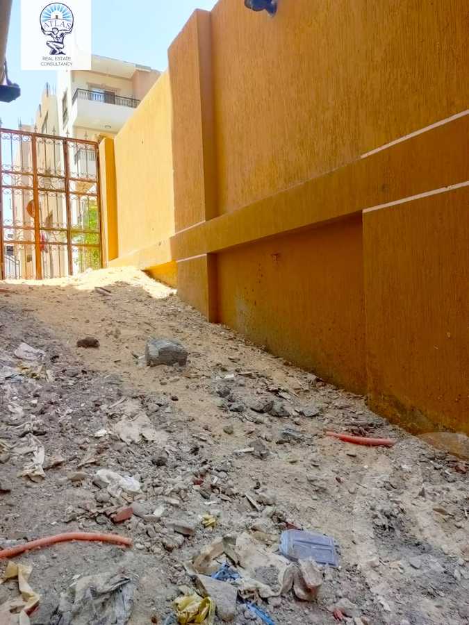 https://aqarmap.com.eg/en/listing/6043037-for-sale-cairo-new-cairo-compounds-el-mostashareen-compound