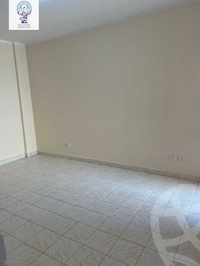 https://aqarmap.com.eg/en/listing/6051545-for-rent-cairo-new-cairo-lrhb-city-phase-1