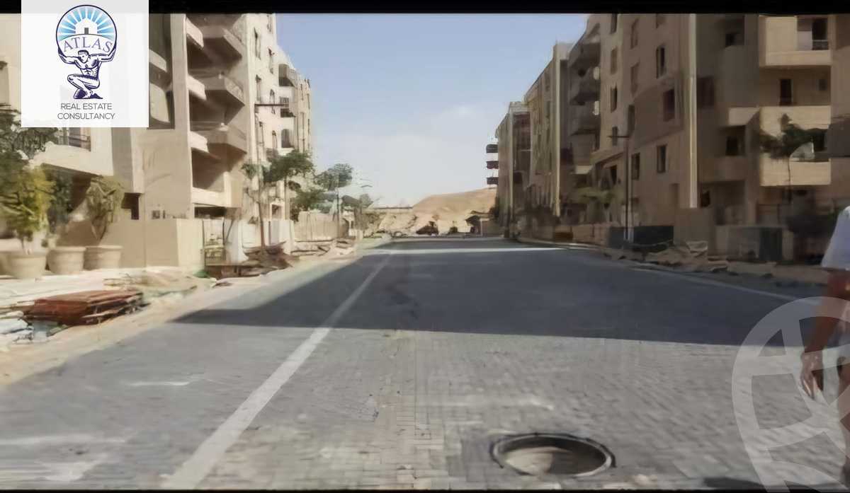 https://aqarmap.com.eg/en/listing/6084388-for-sale-cairo-new-cairo-compounds-the-square