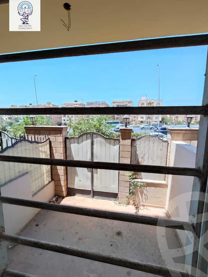 https://aqarmap.com.eg/ar/listing/6099325-for-rent-cairo-new-cairo-gharb-arabila-doctor-hani-maher-st