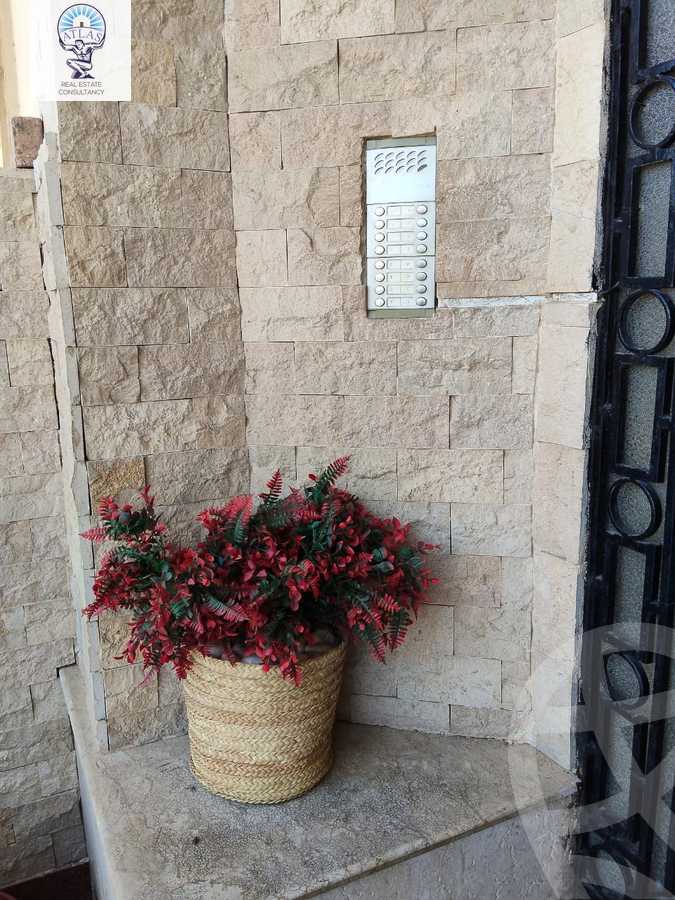 https://aqarmap.com.eg/ar/listing/6099325-for-rent-cairo-new-cairo-gharb-arabila-doctor-hani-maher-st